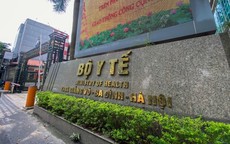 Danh s&#225;ch tập thể, c&#225; nh&#226;n được đề nghị khen thưởng Hu&#226;n chương Lao động hạng Nhất, Nh&#236;, Ba