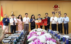 Bộ trưởng Đào Hồng Lan trao quyết định điều động, bổ nhiệm, bổ nhiệm lại lãnh đạo một số đơn vị