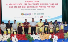 Hơn 1.000 người dân Hưng Yên được khám, tầm soát sức khoẻ, cấp phát thuốc miễn phí