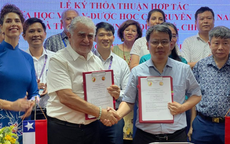 Ho&#224;n thiện cơ chế, ch&#237;nh s&#225;ch đ&#224;o tạo nguồn nh&#226;n lực y học cổ truyền chuy&#234;n s&#226;u, chất lượng cao