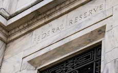 Gi&#225; v&#224;ng đứng im trong bối cảnh Cục Dự trữ Li&#234;n bang Mỹ chia rẽ
