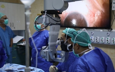 Hồi phục một phần thị lực nhờ gi&#225;c mạc sinh học in 3D