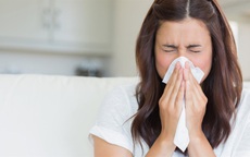 Ph&#242;ng vi&#234;m mũi dị ứng khi ng&#224;y nắng n&#243;ng, đ&#234;m lạnh s&#226;u