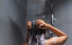 Những sai lầm khi &#39;ở cữ&#39; mẹ hiện đại cần tr&#225;nh