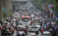 Hạn chế xe xăng v&#224;o v&#224;nh đai 1 ở H&#224; Nội, người d&#226;n di chuyển thế n&#224;o?