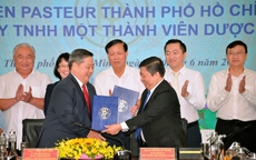 Thứ trưởng Bộ Y tế: ‘Viện Pasteur TPHCM cần sớm phối hợp thiết lập c&#225;c đơn vị ti&#234;m chủng ngoại th&#224;nh’
