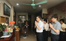 Thứ trưởng Trần Văn Thuấn thăm, tri ân gia đình Liệt sĩ, bác sĩ Đặng Thuỳ Trâm