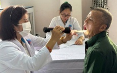 Khám bệnh, cấp thuốc miễn phí cho 300 đối tượng chính sách tại Nghĩa Lộ, Lào Cai