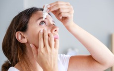 Mẹo phòng tránh các sai sót thường gặp khi dùng thuốc nhỏ mắt