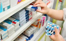 Bộ Y tế đề xuất phân cấp 55 thủ tục hành chính lĩnh vực dược, y dược cổ truyền