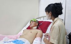 X&#243;t xa người cha trẻ bị điện giật l&#250;c l&#224;m thu&#234;, nguy cơ mất đ&#244;i tay nu&#244;i con nhỏ