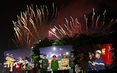 Công an Hà Nội diễn tập bảo đảm an ninh, giao thông phục vụ sự kiện chào mừng Đại hội XIV