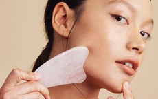 Trẻ lại 5 tuổi nhờ thói quen massage hệ bạch huyết 10 phút mỗi tối