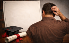 Giảng viên dùng bằng tiến sĩ giả sẽ bị xử lý thế nào?