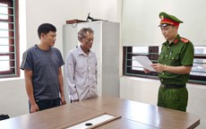 Khởi tố hai cha con vì giúp 9 tàu cá qua mặt hệ thống giám sát