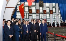 Chủ tịch Quốc hội Trần Thanh Mẫn thăm di tích lịch sử cách mạng tại tỉnh Thiểm Tây của Trung Quốc
