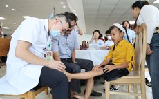 Gần 100 trẻ khuyết tật được phẫu thuật miễn phí tại Phú Thọ