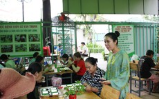 Người giữ lửa cho những bữa cơm Hạnh Phúc