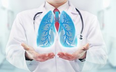 Người cao tuổi mắc bệnh phổi tắc nghẽn mạn tính cần làm gì?