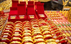 Chốt giá vàng hôm nay ngày 30/10 giảm rất mạnh