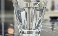 Lợi ích của việc uống nước ấm mỗi sáng