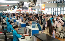 Cao điểm Tết, hai sân bay lớn nhất cả nước ứng phó ra sao trước áp lực khách tăng đột biến?