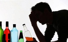 Biến chứng nguy hiểm do lạm dụng rượu kéo dài
