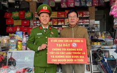 Đại úy Công an xã đưa pháp luật lên Facebook để gần dân hơn