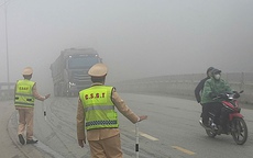 Trời mưa rét, sương mù hạn chế tầm nhìn: CSGT khuyến cáo gì?