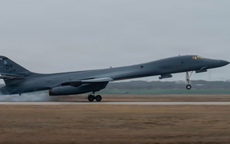 Mỹ tập kết hơn nửa số oanh tạc cơ B-1 tới Anh để tấn công Iran