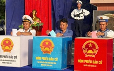 LIVE: Gần 79 triệu cử tri cả nước phấn khởi đi bầu cử