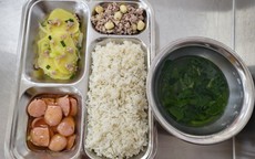 Đừng để trẻ bị quá tải đạm động vật