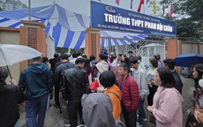 Hà Nội: Yêu cầu Trường THPT Phan Bội Châu dừng, hoàn trả phí ghi danh