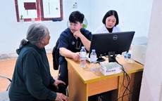 Tăng cường bác sĩ tuyến Trung ương hỗ trợ y tế Hà Tĩnh