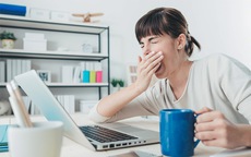 Thiếu ngủ kéo dài 2 tuần gây hại não bộ thế nào? Cách cải thiện giấc ngủ