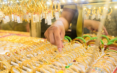 Chốt giá vàng hôm nay ngày 9/3 tiếp đà giảm rất mạnh