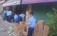 Phát hiện cơ sở kinh doanh mỹ phẩm 'chui', chứa hàng nghìn sản phẩm không rõ nguồn gốc ở TPHCM