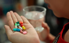 Thuốc kháng sinh ảnh hưởng thế nào đến khả năng sinh sản?