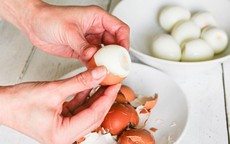 Axit uric cao ăn trứng được không?