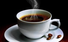 4 tác động bất lợi của cà phê tới sức khỏe trong mùa hè, uống bao nhiêu là hợp lý?