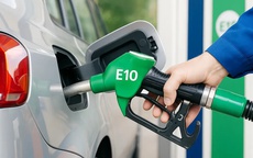 Xăng E10 chuẩn bị ra thị trường sẽ rẻ hơn xăng khoáng bao nhiêu mới khuyến khích người dùng?