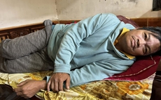 Người đàn ông câm điếc, mất vợ con, kiệt quệ vì bệnh tật chỉ mong có tiền đi viện một lần