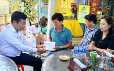 Hỗ trợ khẩn cấp các gia đình nạn nhân vụ xe ô tô lao xuống vực ở Lâm Đồng