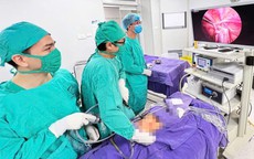 Cứu buồng trứng cho bé gái 9 tuổi nhờ phẫu thuật nội soi kịp thời