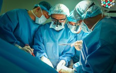 Từ mất mát đến hồi sinh, hành trình cuối cùng ý nghĩa của cô gái người Anh 19 tuổi tại Việt Nam