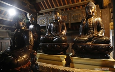 Chiêm ngưỡng bàn thờ Phật bằng đá 650 năm tuổi thời Trần ở Hà Nội