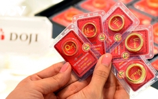 Giá vàng sáng 23/5 giảm xuống mức thấp nhất tuần