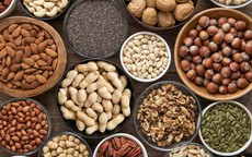 3 loại hạt giàu magie tốt nhất cho giấc ngủ người cao tuổi 