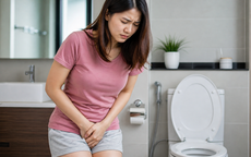 Vì sao tiểu buốt, tiểu rắt thường xuất hiện vào mùa nóng?