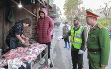 Hà Nội tăng cường xử lý 'chợ cóc' và ùn tắc giao thông